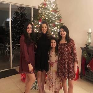 Meet your Posher, Casey